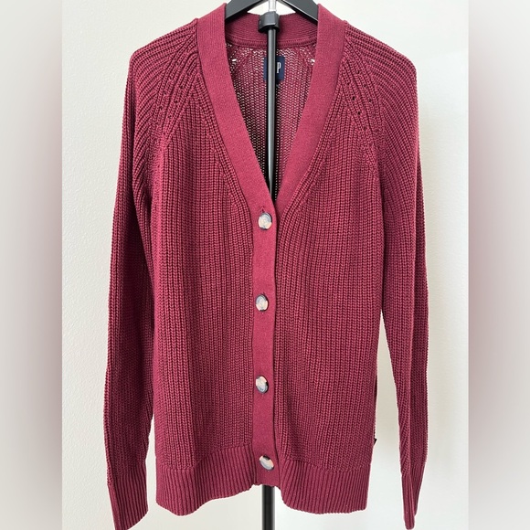 *NWT* GAP Women's Deep Burgundy Cardigan Sweater (Sz M) - Picture 2 of 9